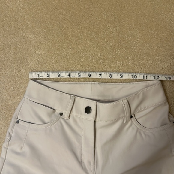 Lululemon lightweight stretchy zip front 5 pocket crop pants beige size 24 waist - Picture 4 of 13